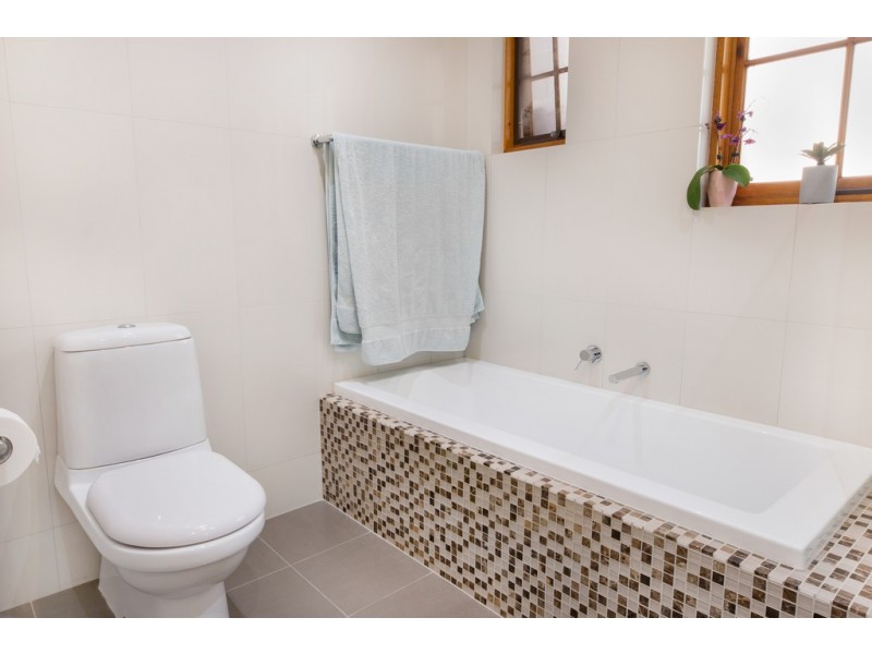 13 Anson Ave, Clapham SA 5062