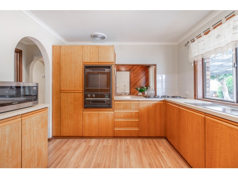 5 Mary Street, Happy Valley SA 5159