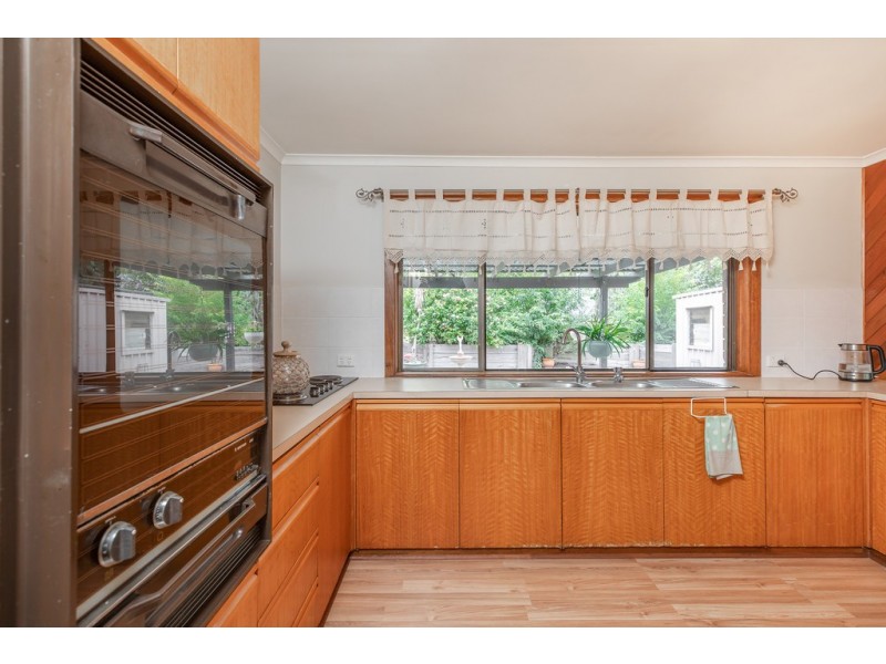 5 Mary Street, Happy Valley SA 5159