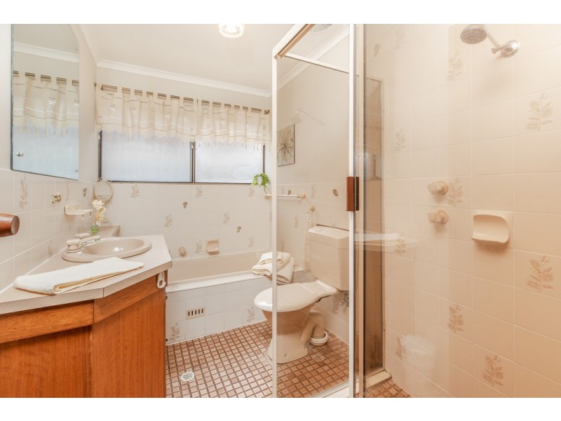 5 Mary Street, Happy Valley SA 5159