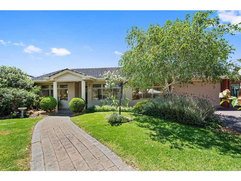 7 Bligh Avenue, Panorama SA 5041