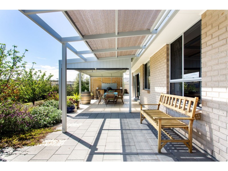 27 Anglesea Lane, Seaford Rise SA 5169