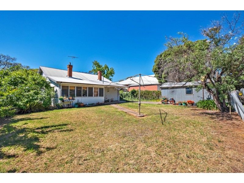 8 Claire Street, Lower Mitcham SA 5062