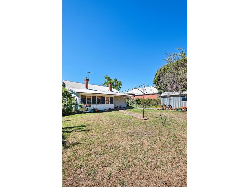 8 Claire Street, Lower Mitcham SA 5062