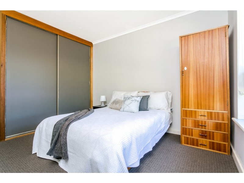 4/5a Riverside Drive, Bedford Park SA 5042