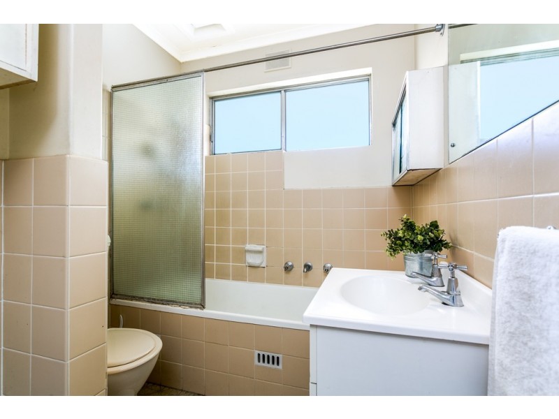 4/5a Riverside Drive, Bedford Park SA 5042