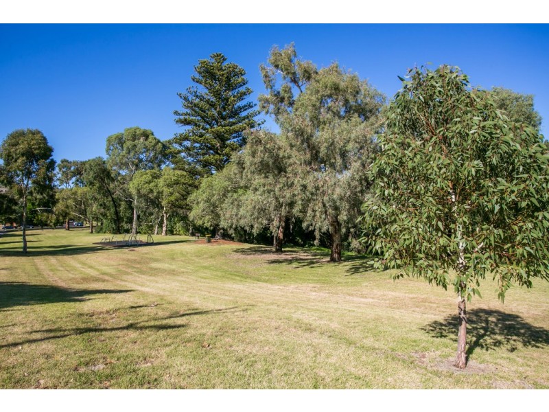 4/5a Riverside Drive, Bedford Park SA 5042