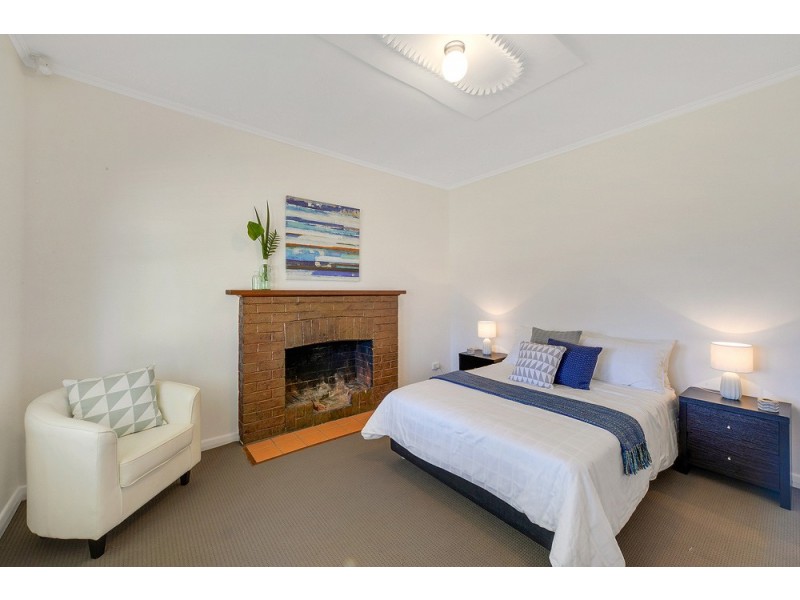 16 St Clements St, Blair Athol SA 5084