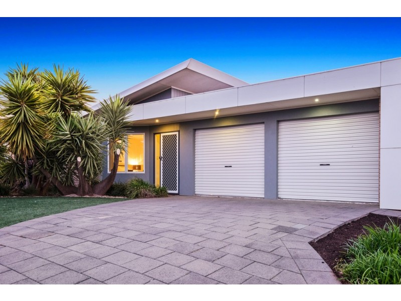 6 Esperance Boulevard, Seaford Rise SA 5169