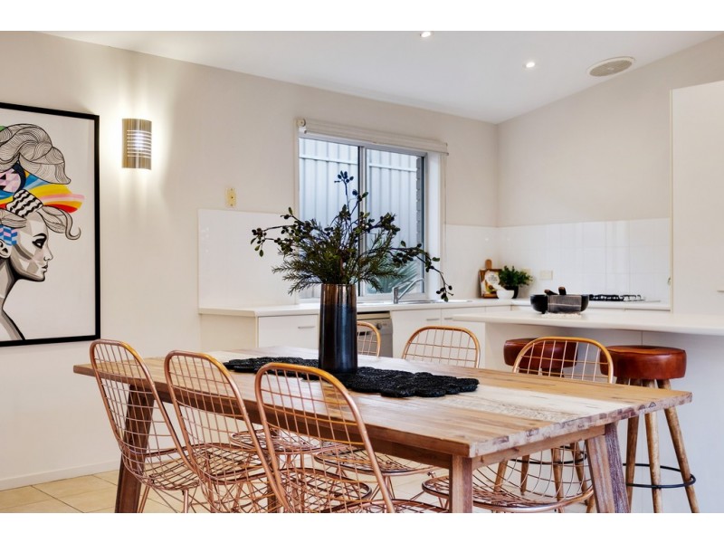 6 Esperance Boulevard, Seaford Rise SA 5169