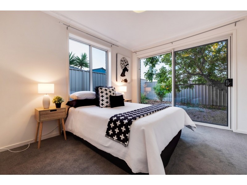 6 Esperance Boulevard, Seaford Rise SA 5169