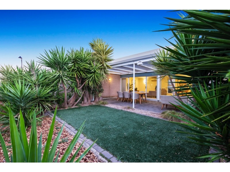 6 Esperance Boulevard, Seaford Rise SA 5169