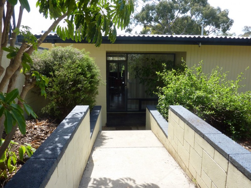 28 Barretts Road, Torrens Park SA 5062