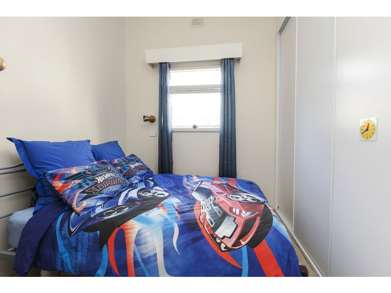 28 Barretts Road, Torrens Park SA 5062