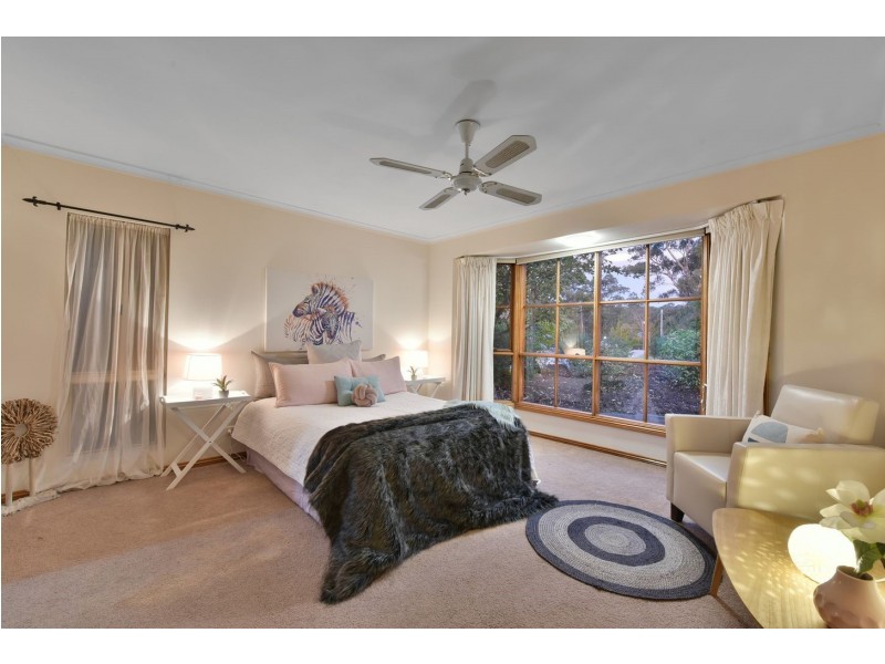 6 Songlark Grove, Flagstaff Hill SA 5159