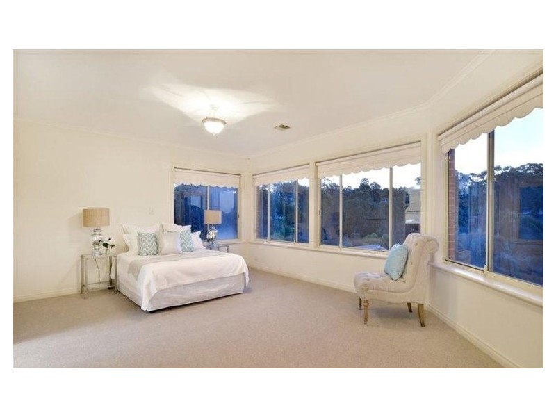 22 Ironbark Ave, Flagstaff Hill SA 5159