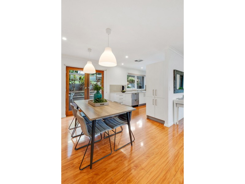 22 Meadow Ave, Hawthorndene SA 5051