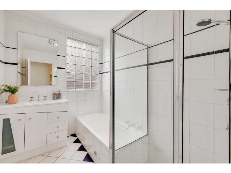 22 Meadow Ave, Hawthorndene SA 5051