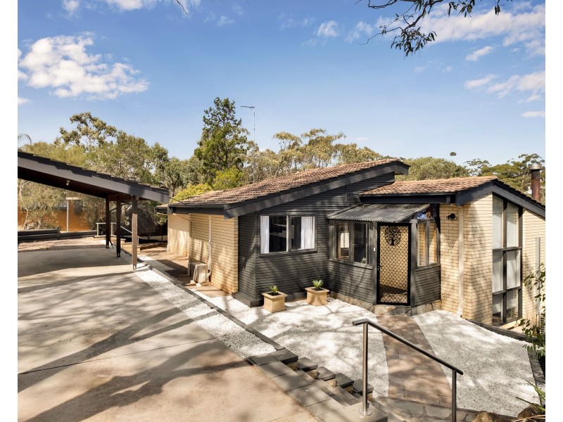 17 Ellis Avenue, Eden Hills SA 5050