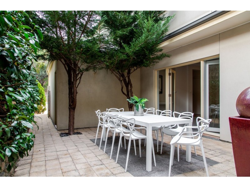 18A John Fisher Drive, Torrens Park SA 5062