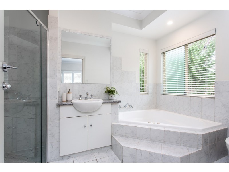 18A John Fisher Drive, Torrens Park SA 5062