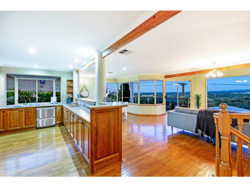 10 Royston Crescent, Seacombe Heights SA 5047