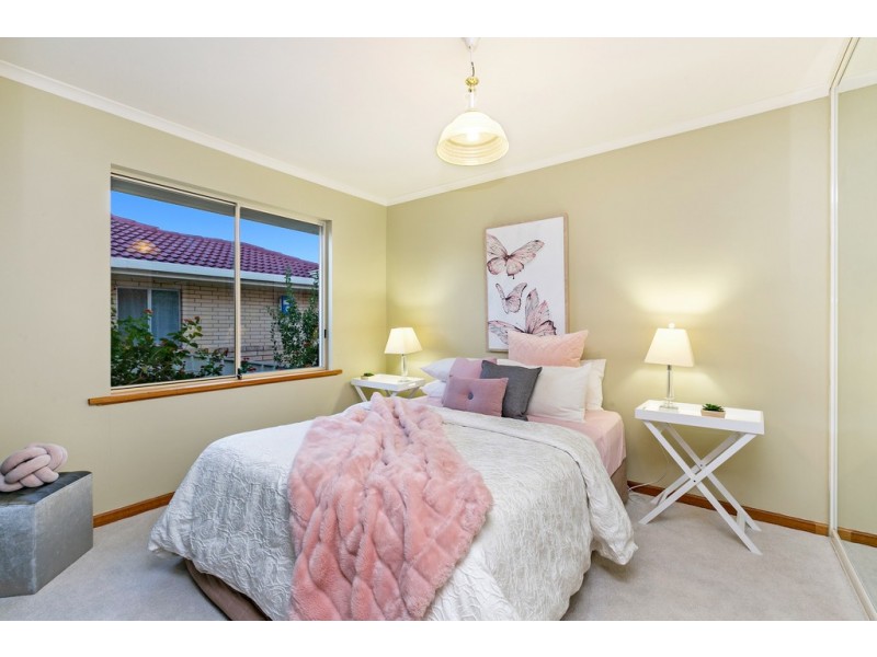 10 Royston Crescent, Seacombe Heights SA 5047