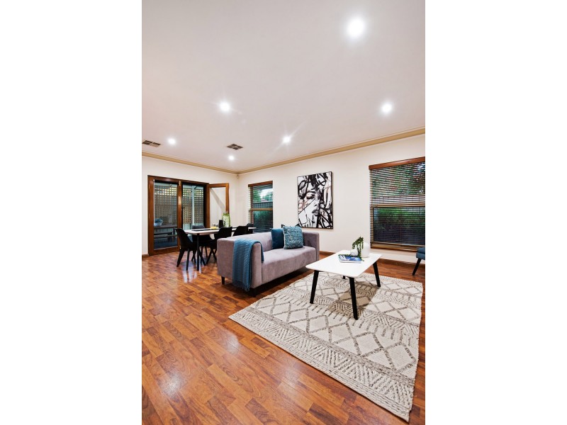 8 Alexander St, Evandale SA 5069