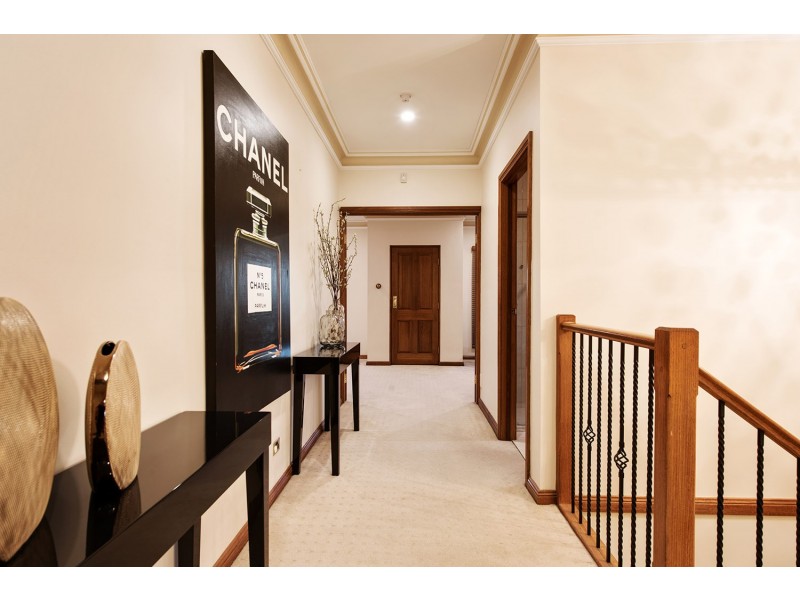 8 Alexander St, Evandale SA 5069