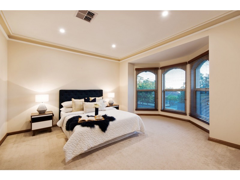 8 Alexander St, Evandale SA 5069