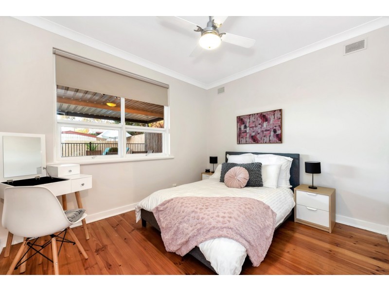 21 Kenihans Road, Happy Valley SA 5159