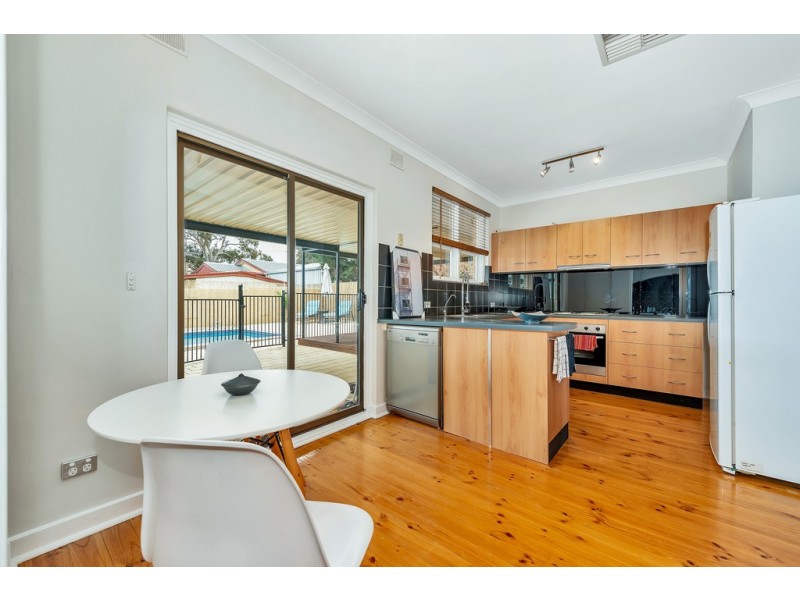 21 Kenihans Road, Happy Valley SA 5159