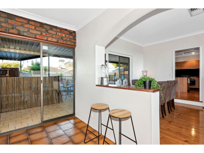 21 Kenihans Road, Happy Valley SA 5159