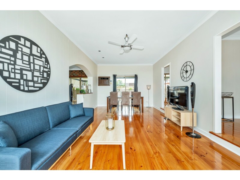 21 Kenihans Road, Happy Valley SA 5159