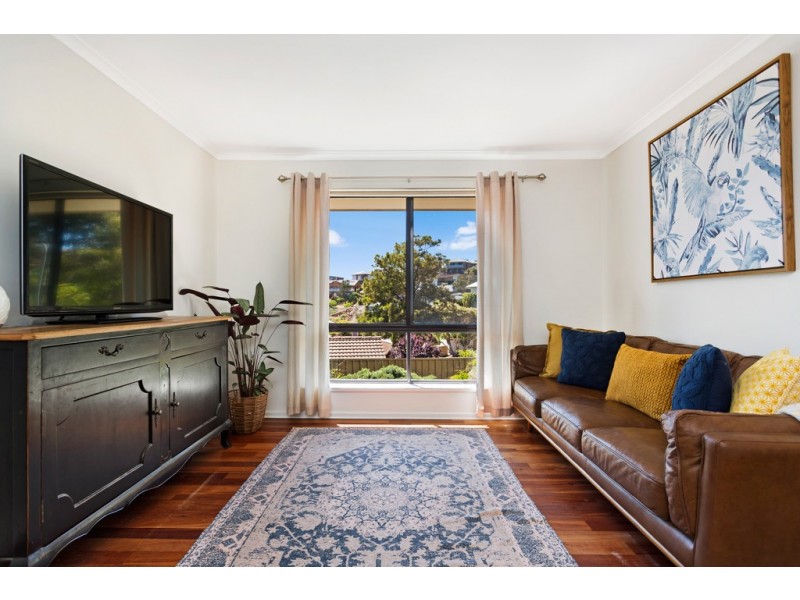 5 Grantala Ct, Hallett Cove SA 5158