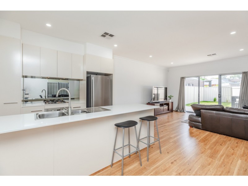 4 Inverell Avenue, Sturt SA 5047