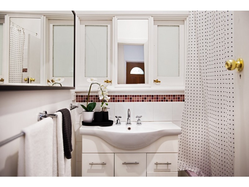 2 Chamberlain Ave, Clarence Gardens SA 5039