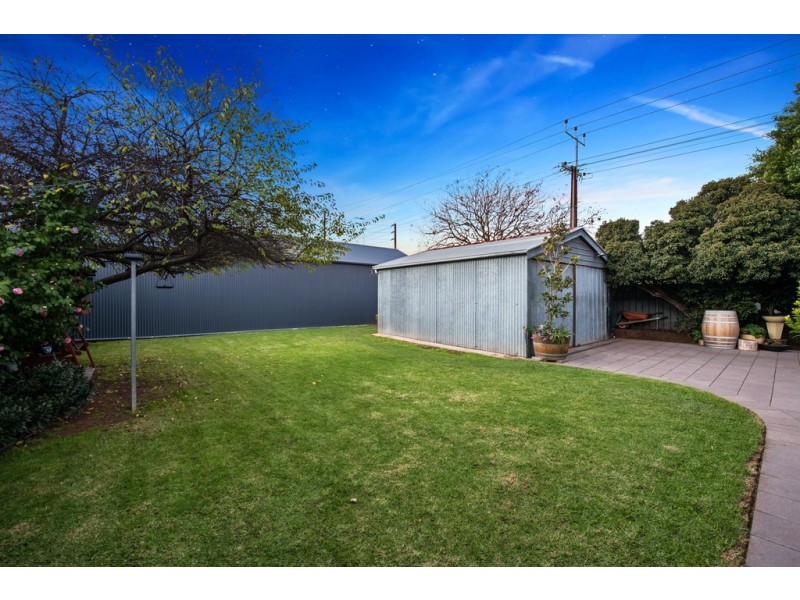 2 Chamberlain Ave, Clarence Gardens SA 5039