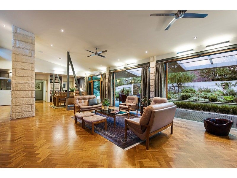 4A Lochwinnoch Road, Torrens Park SA 5062