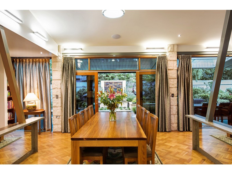 4A Lochwinnoch Road, Torrens Park SA 5062