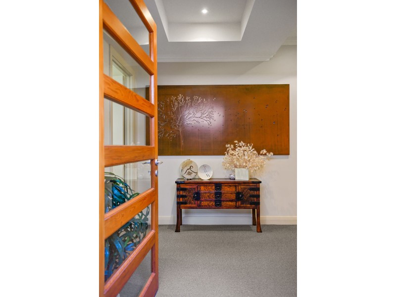 18 Lochness Ave, Torrens Park SA 5062