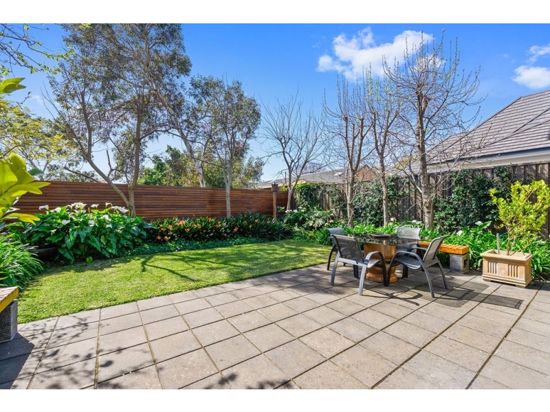 18 Lochness Ave, Torrens Park SA 5062