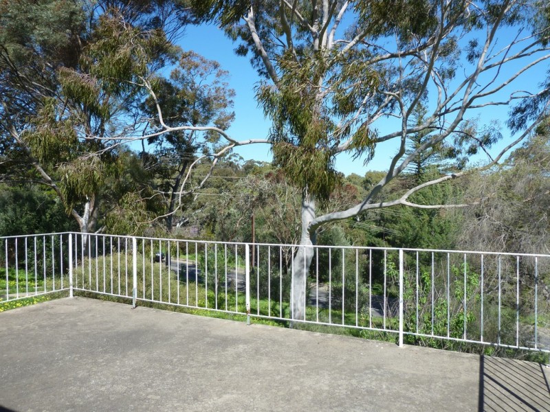 10 Sturtbrae Crescent, Bellevue Heights SA 5050