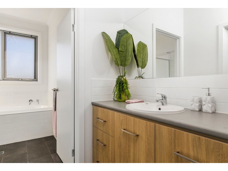 88 Nunyah Ave, Park Holme SA 5043