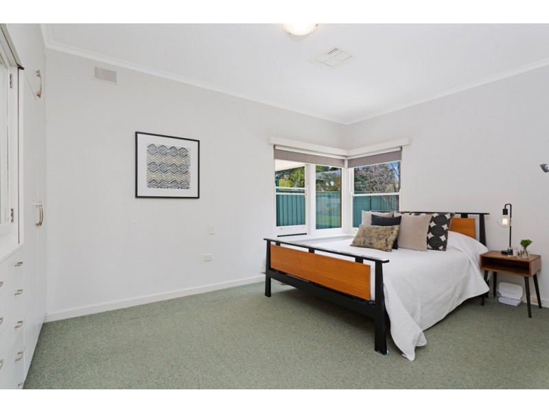 20 Wattle Avenue, Lower Mitcham SA 5062