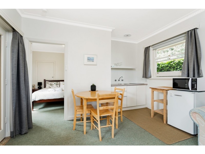 20 Wattle Avenue, Lower Mitcham SA 5062