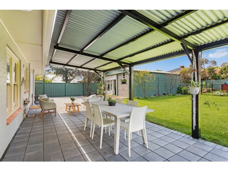 20 Wattle Avenue, Lower Mitcham SA 5062