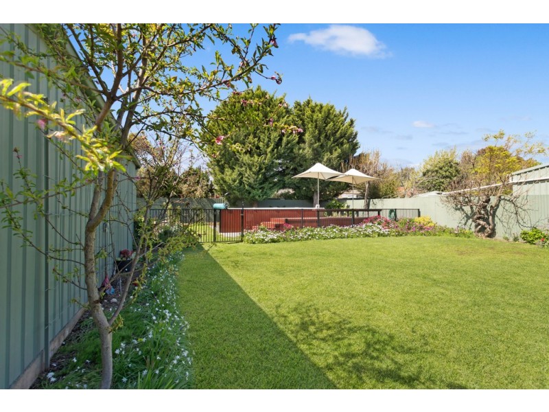 20 Wattle Avenue, Lower Mitcham SA 5062