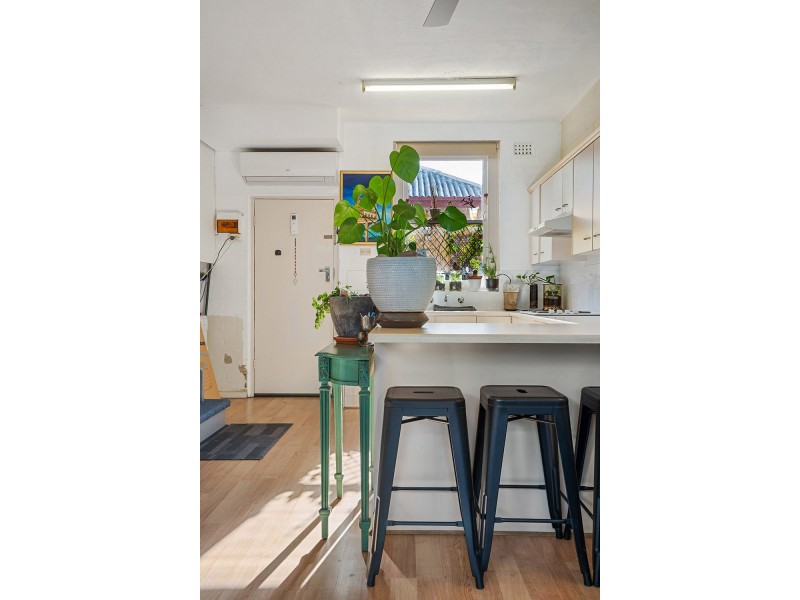 2/374 Seaview Road, Henley Beach SA 5022