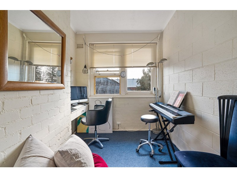 2/374 Seaview Road, Henley Beach SA 5022